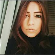 Insegnante di diritto civile e penale con laurea magistrale in giurisprudenza